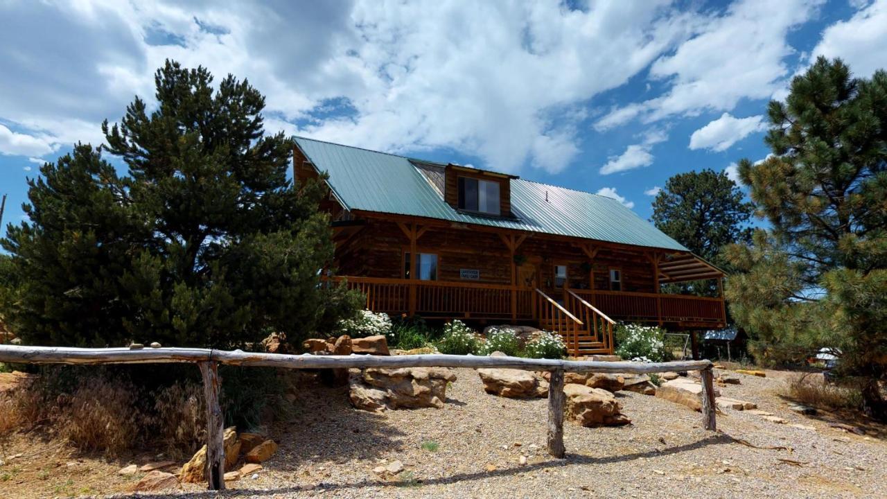 Canyon View Family Cabin, Deck, Tv Room, Games, Bbq, Campfire Monticello Eksteriør bilde