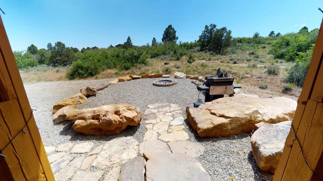 Canyon View Family Cabin, Deck, Tv Room, Games, Bbq, Campfire Monticello Eksteriør bilde