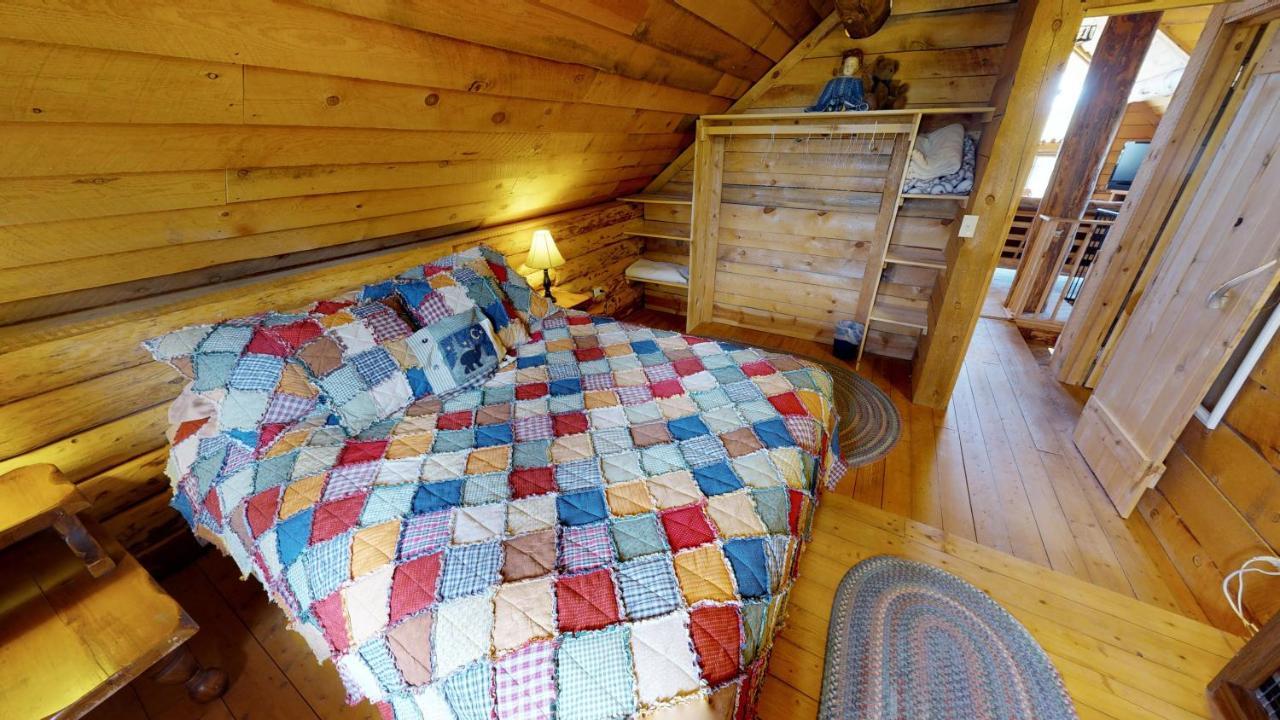 Canyon View Family Cabin, Deck, Tv Room, Games, Bbq, Campfire Monticello Eksteriør bilde